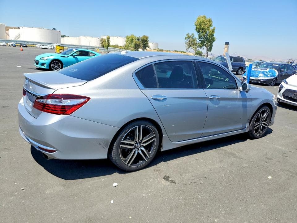 2017 HONDA ACCORD TOURING 3