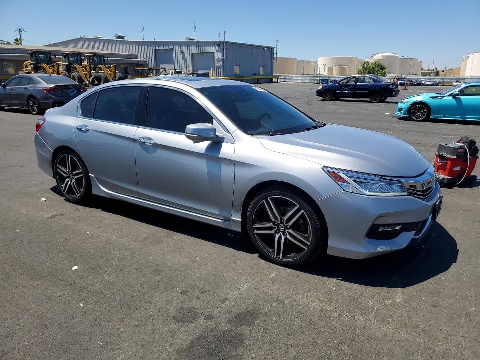 2017 HONDA ACCORD TOURING 4