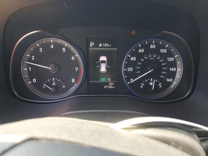 2022 HYUNDAI KONA SE 9