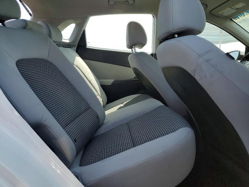2022 HYUNDAI KONA SE 10