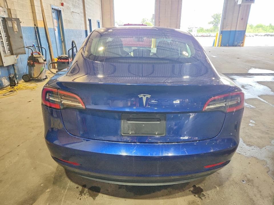 2023 TESLA MODEL 3 6