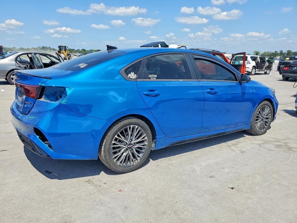 2022 KIA FORTE GT LINE 3