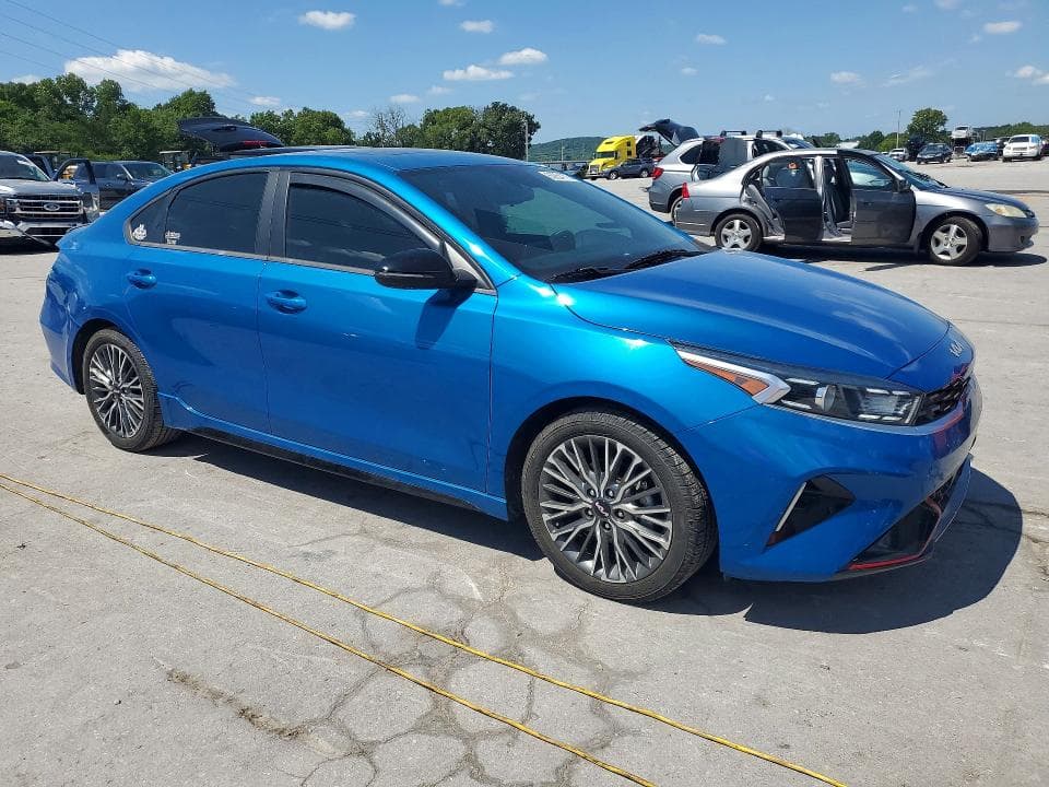 2022 KIA FORTE GT LINE 4