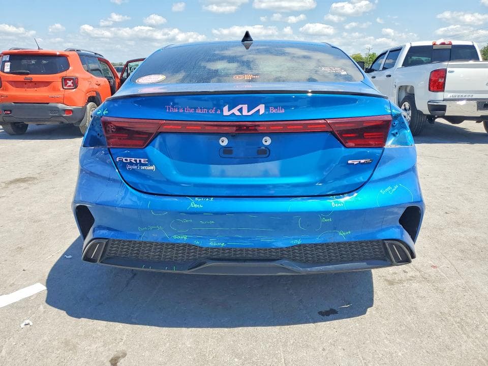 2022 KIA FORTE GT LINE 6