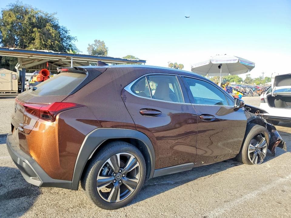 2019 LEXUS UX 200 3