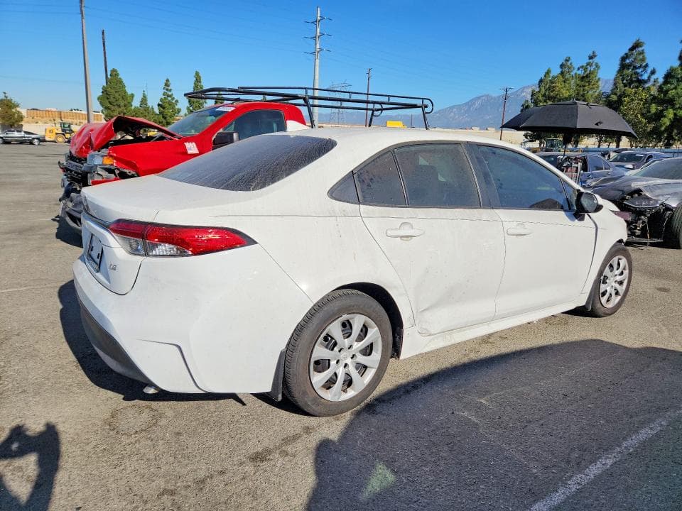 2024 TOYOTA COROLLA LE 3