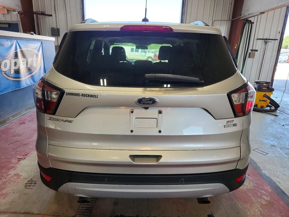 2017 FORD ESCAPE SE 6