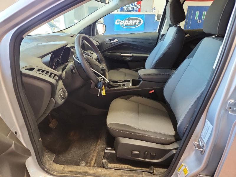 2017 FORD ESCAPE SE 7
