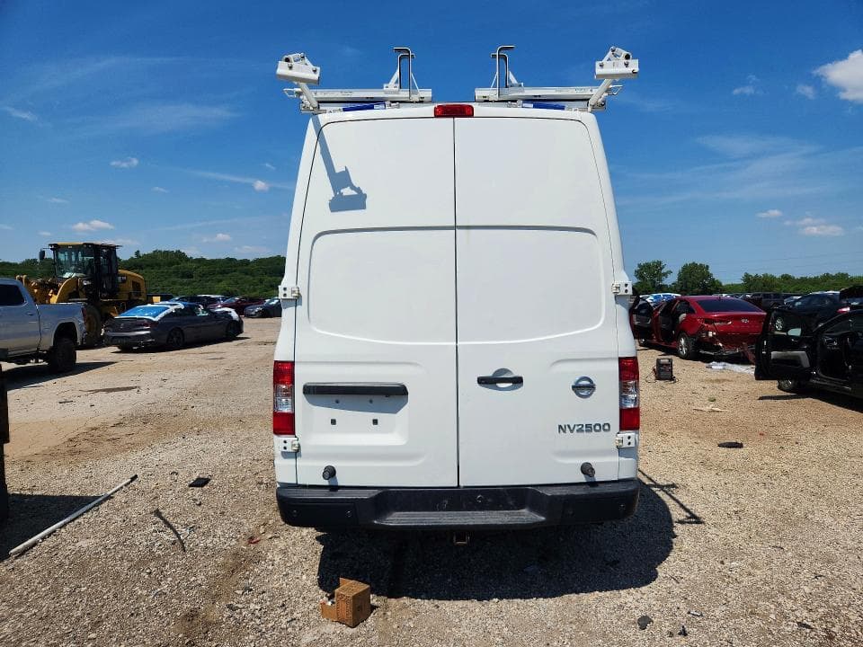 2019 NISSAN NV 2500 HD SV 6