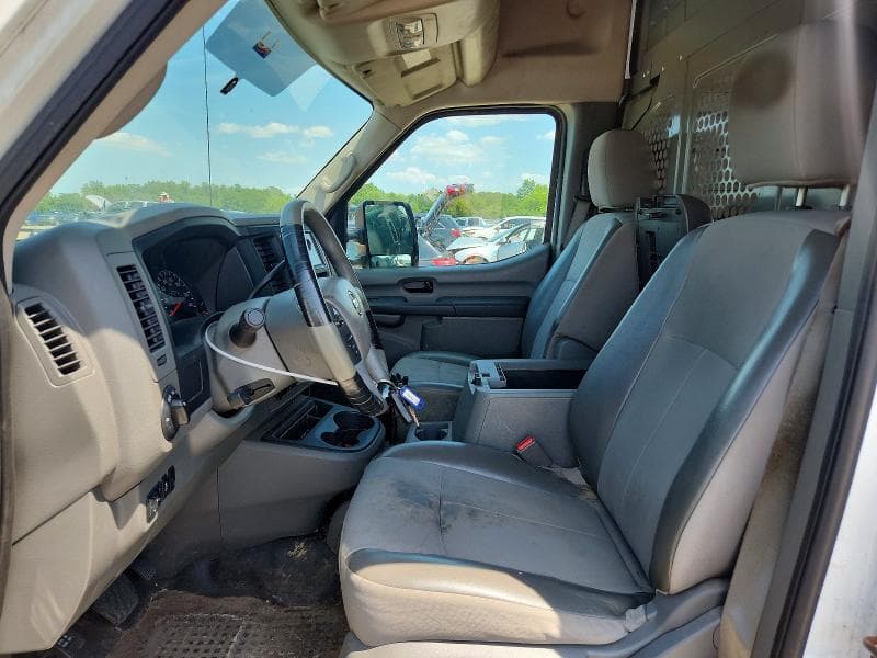 2019 NISSAN NV 2500 HD SV 7