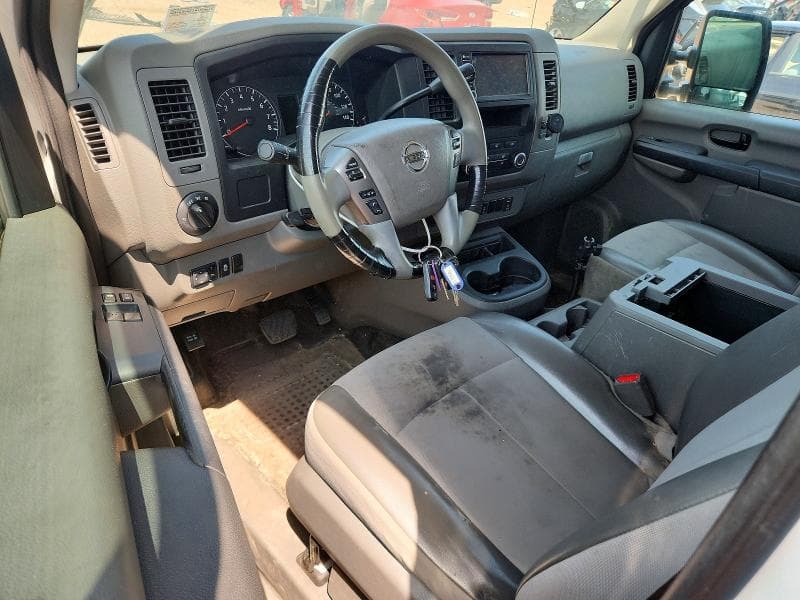 2019 NISSAN NV 2500 HD SV 8