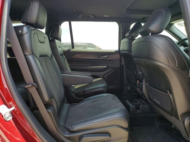 2025 JEEP GRAND CHEROKEE L LAREDO 11