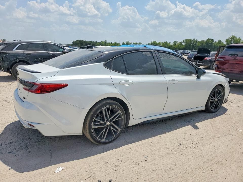 2026 TOYOTA CAMRY XSE 3