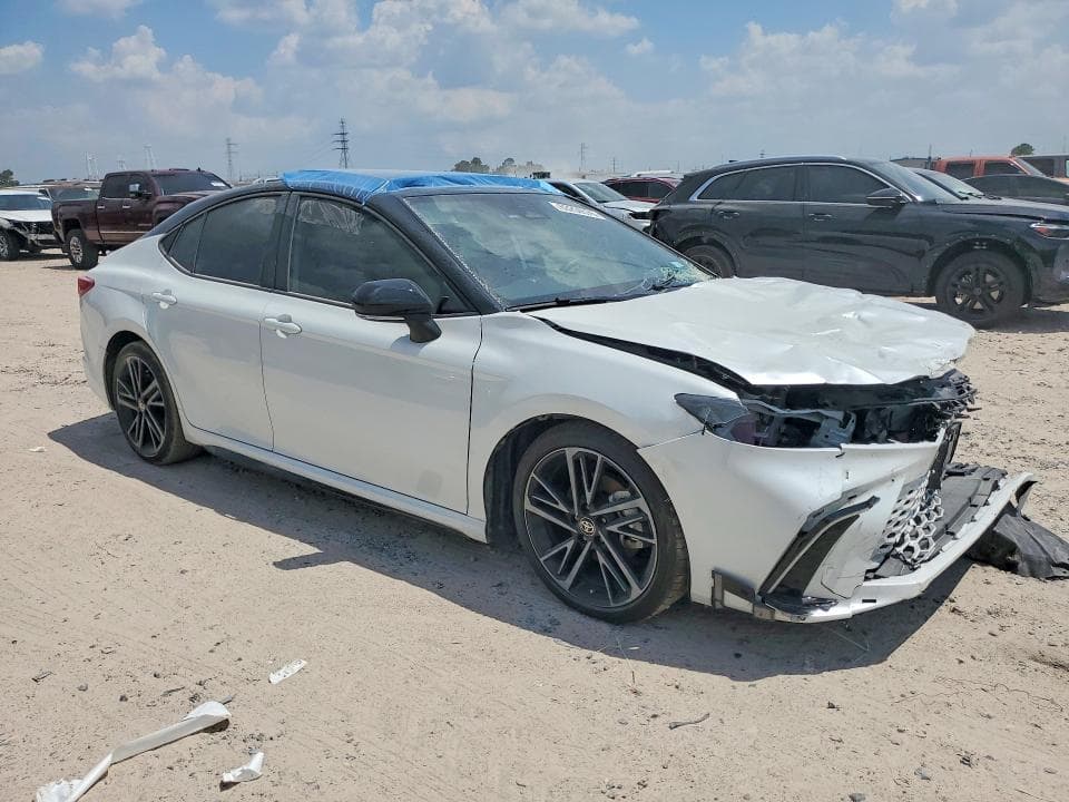 2026 TOYOTA CAMRY XSE 4