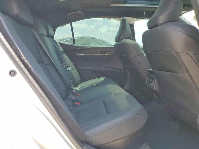 2026 TOYOTA CAMRY XSE 10