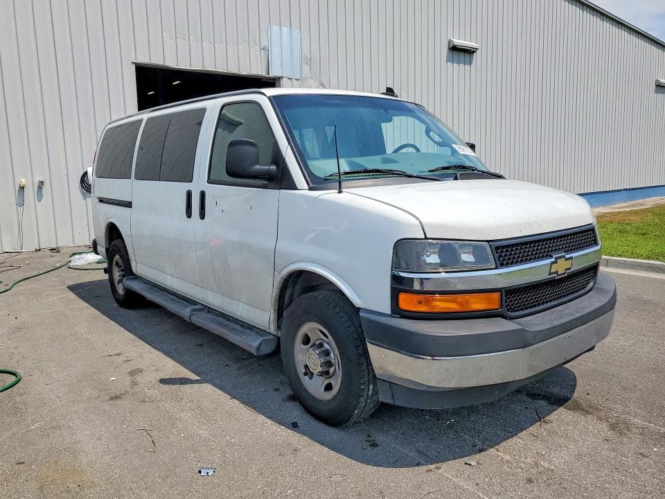 2018 CHEVROLET EXPRESS G3500 LT 4