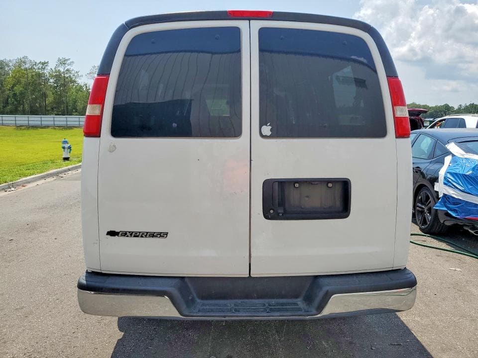 2018 CHEVROLET EXPRESS G3500 LT 6