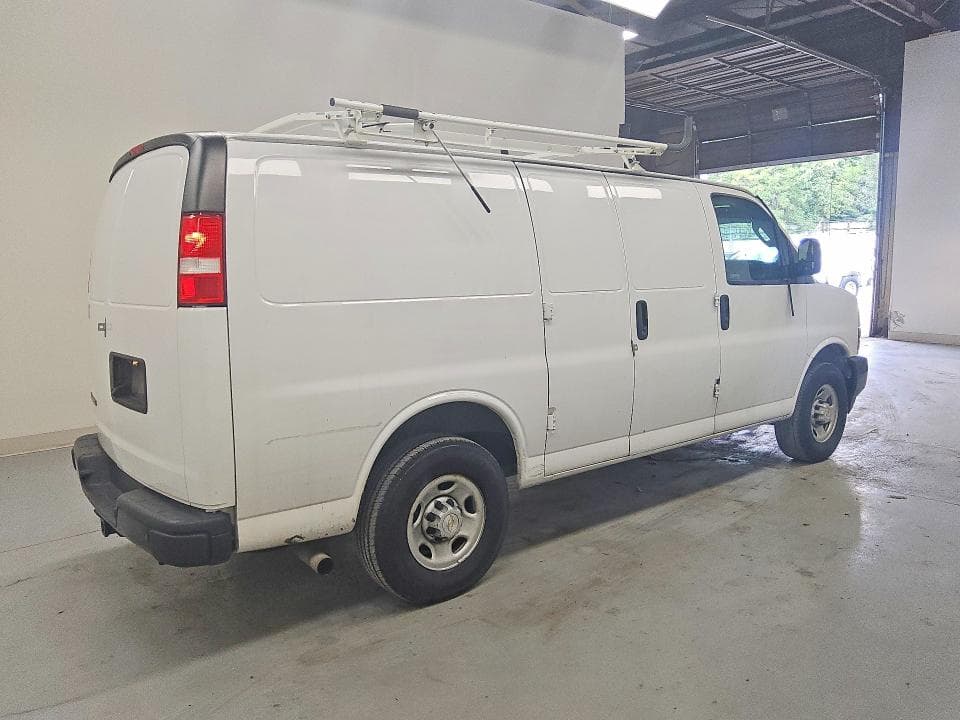 2022 CHEVROLET EXPRESS G2500 3