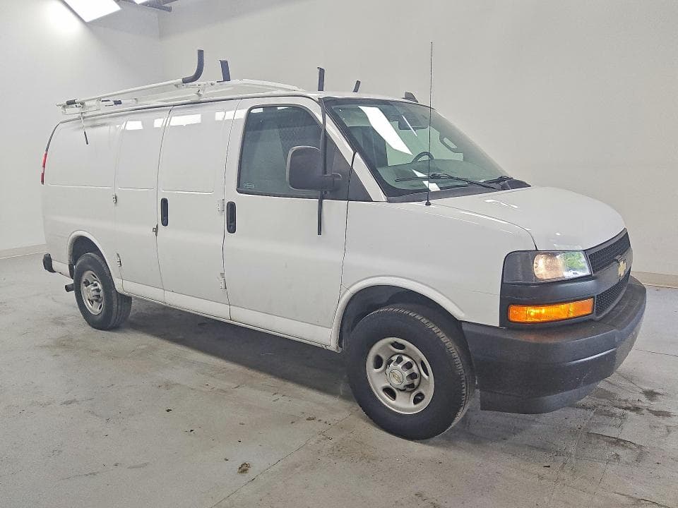 2022 CHEVROLET EXPRESS G2500 4