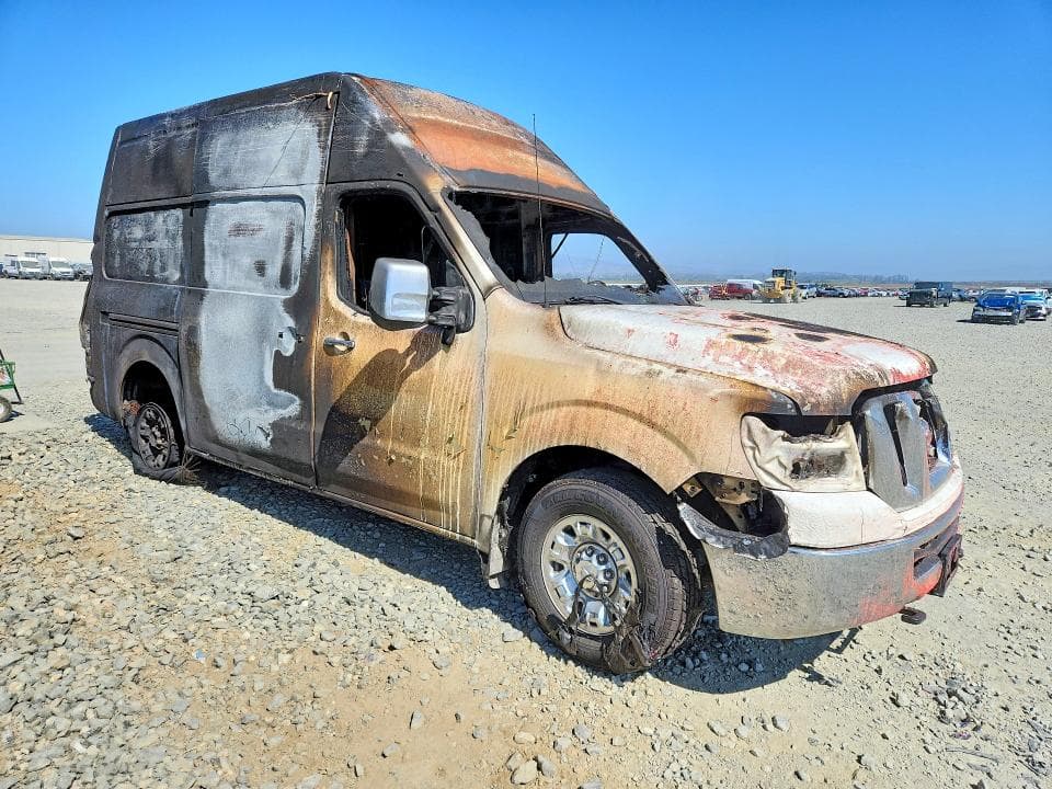 2018 NISSAN NV 3500 HD SL 4
