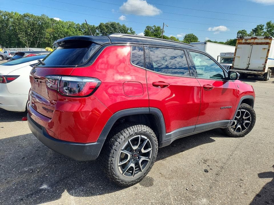 2025 JEEP COMPASS TRAILHAWK 3