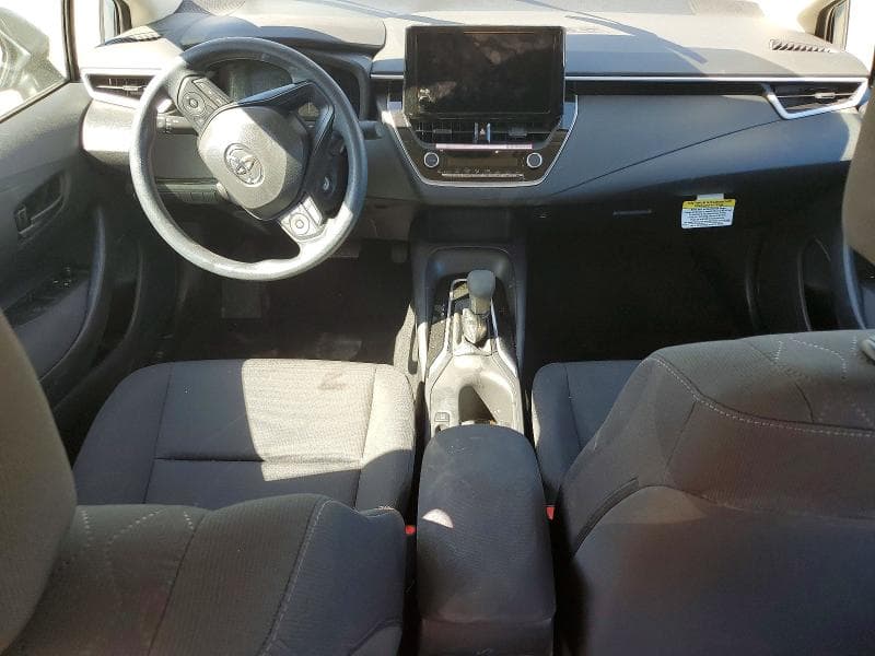 2026 TOYOTA COROLLA LE 8