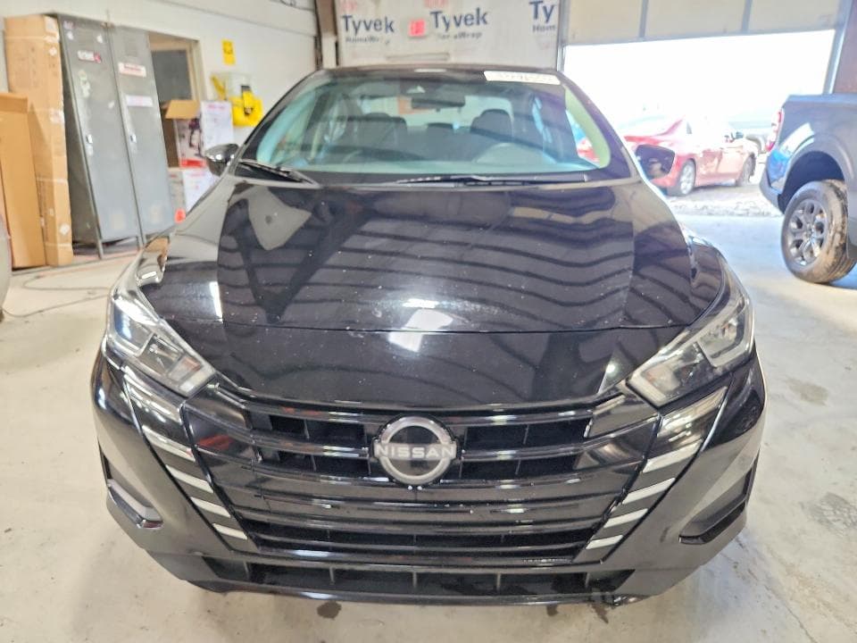 2023 NISSAN VERSA SV 5