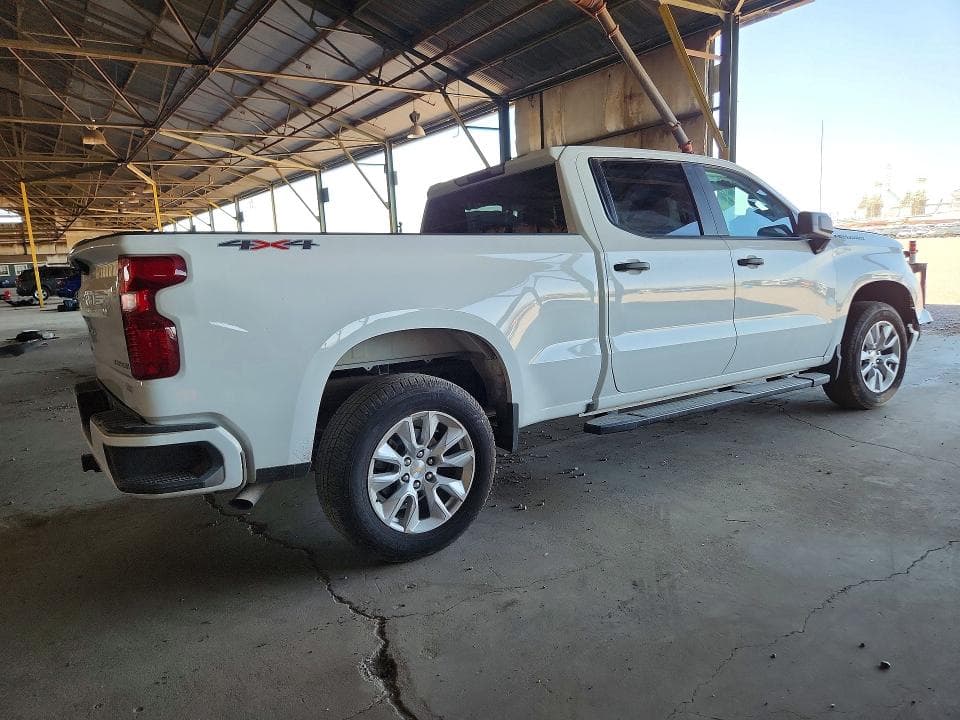 2026 CHEVROLET SILVERADO K1500 CUSTOM 3