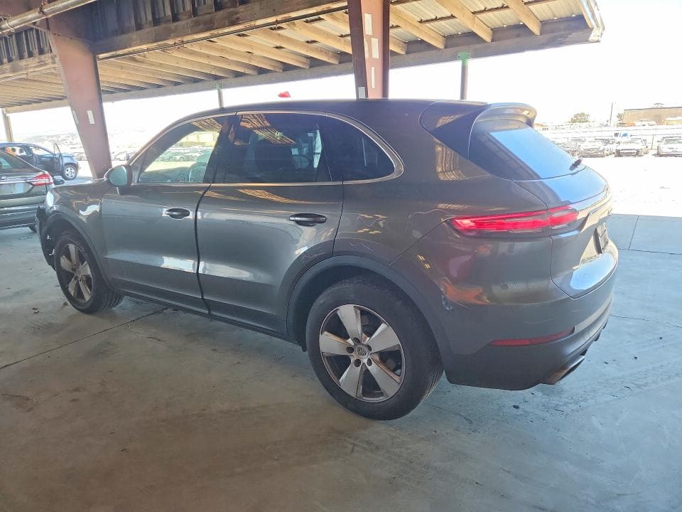 2019 PORSCHE CAYENNE 2