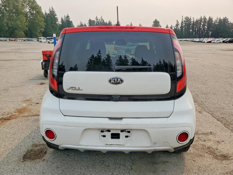 2017 KIA SOUL + 6