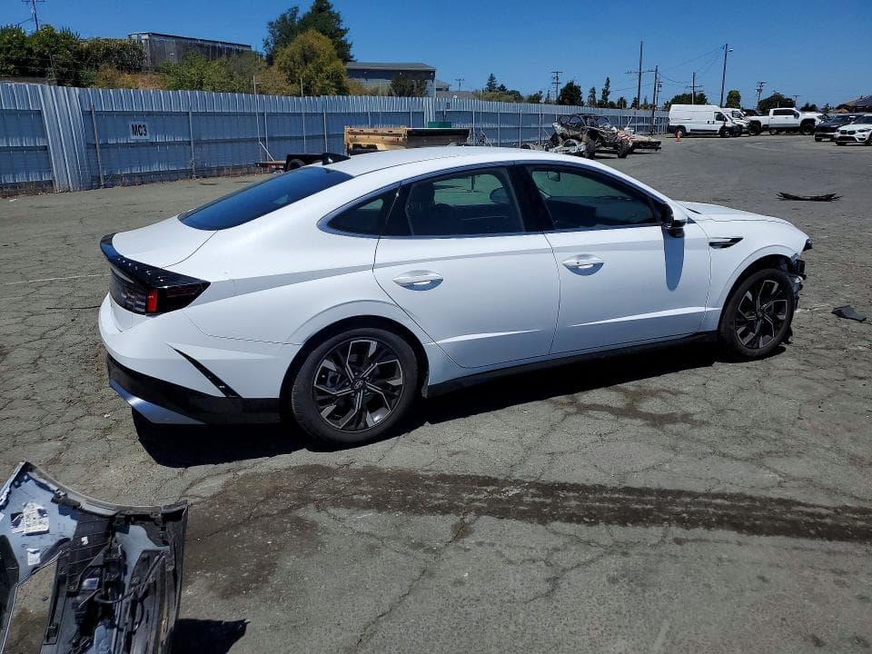 2025 HYUNDAI SONATA SEL 3