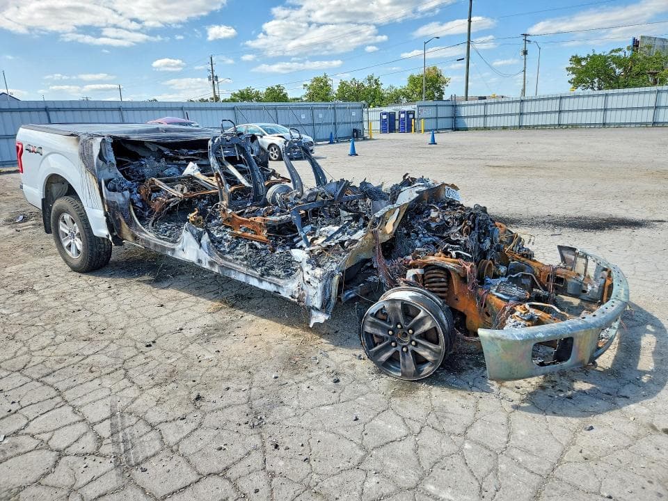 2017 FORD F150 SUPERCREW 8