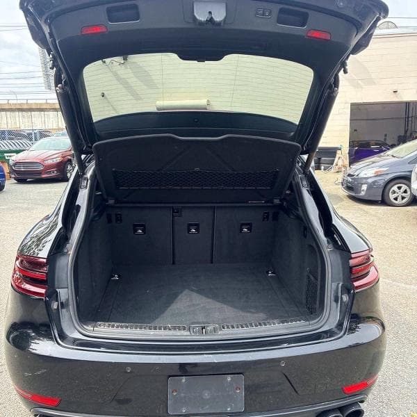 2017 PORSCHE MACAN GTS 12