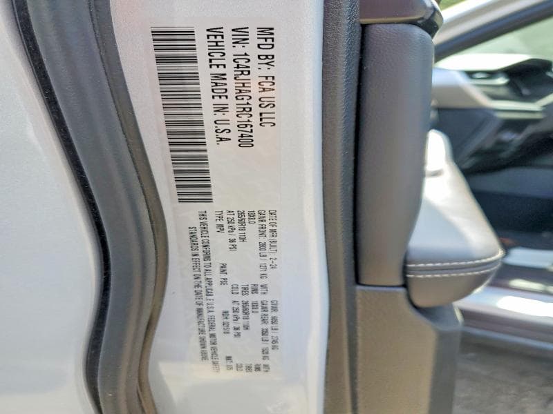 2024 JEEP GRAND CHEROKEE LAREDO 13