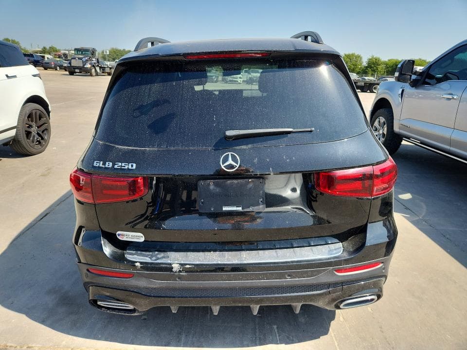 2024 MERCEDES-BENZ GLB 250 6