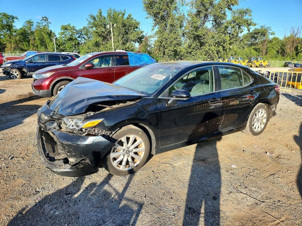 2018 TOYOTA CAMRY LE - 1