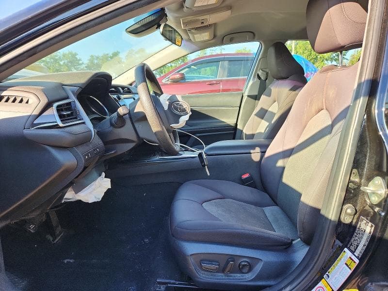 2018 TOYOTA CAMRY LE 7