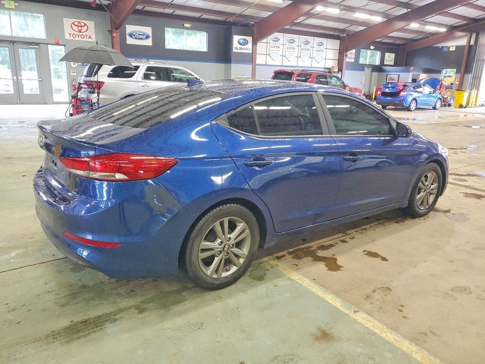 2017 HYUNDAI ELANTRA SE 3