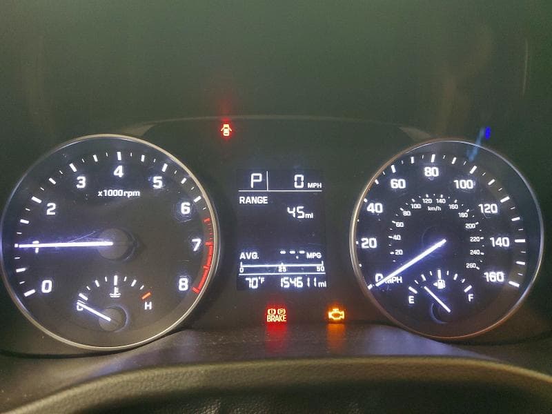 2017 HYUNDAI ELANTRA SE 9