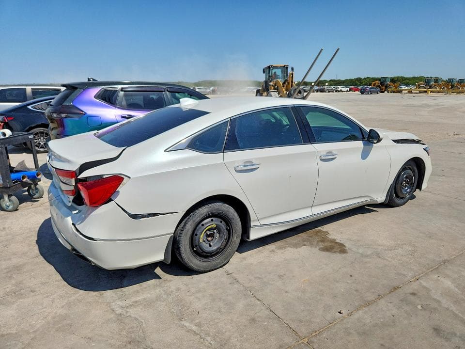 2018 HONDA ACCORD TOURING 3