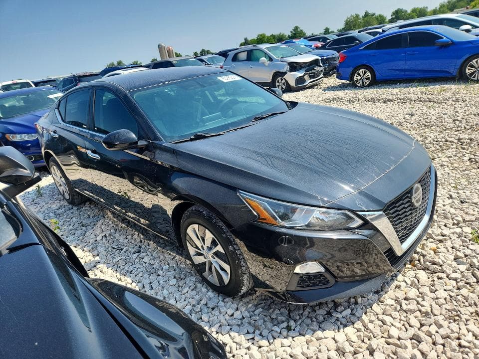 2019 NISSAN ALTIMA S 4