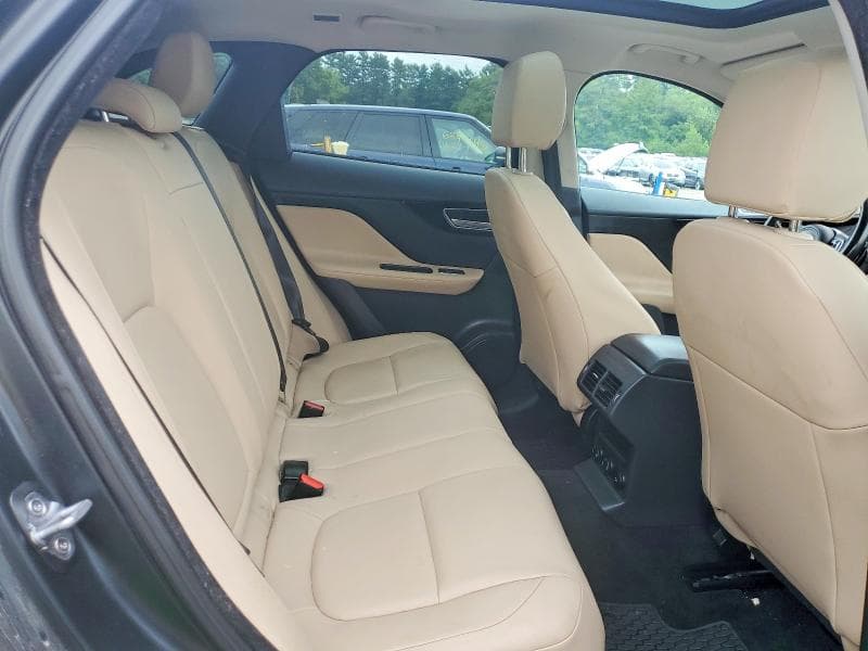 2017 JAGUAR F-PACE PREMIUM 11