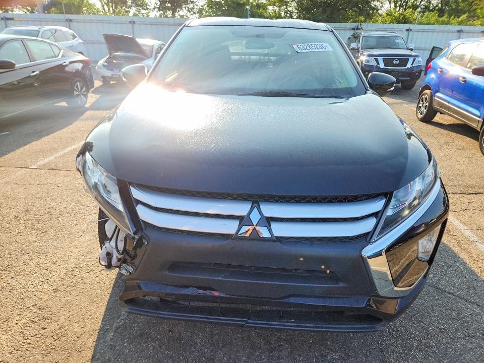2020 MITSUBISHI ECLIPSE CROSS ES 5