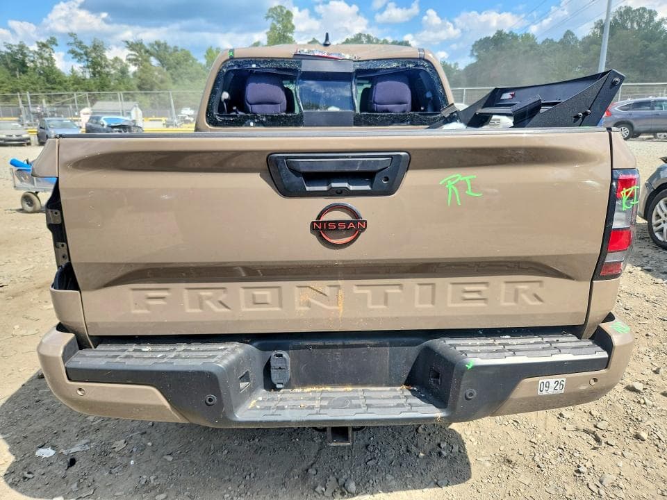 2024 NISSAN FRONTIER PRO-X 6
