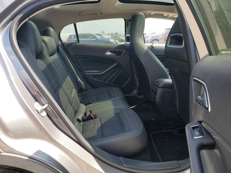 2017 MERCEDES-BENZ GLA 250 11