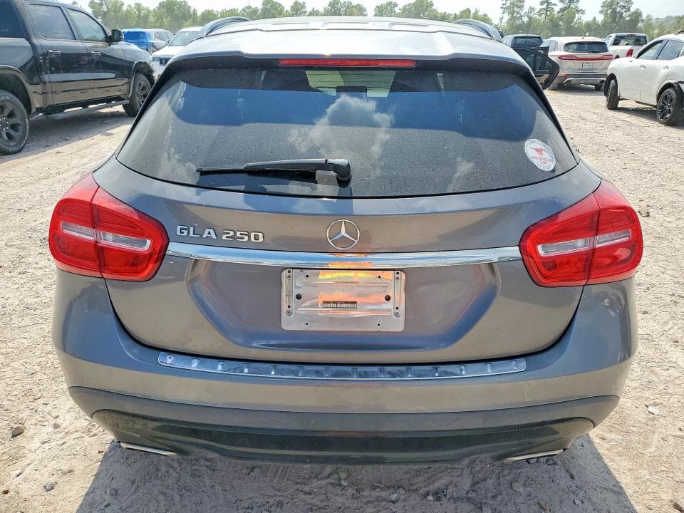 2017 MERCEDES-BENZ GLA 250 6