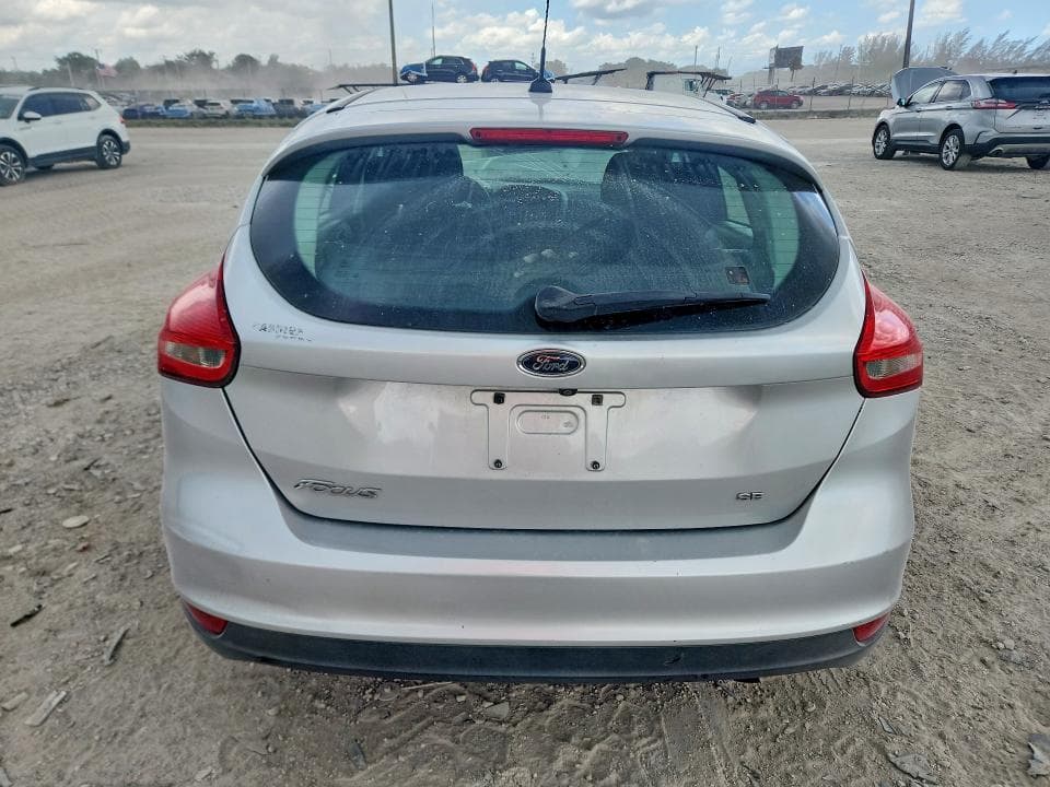 2018 FORD FOCUS SE 6