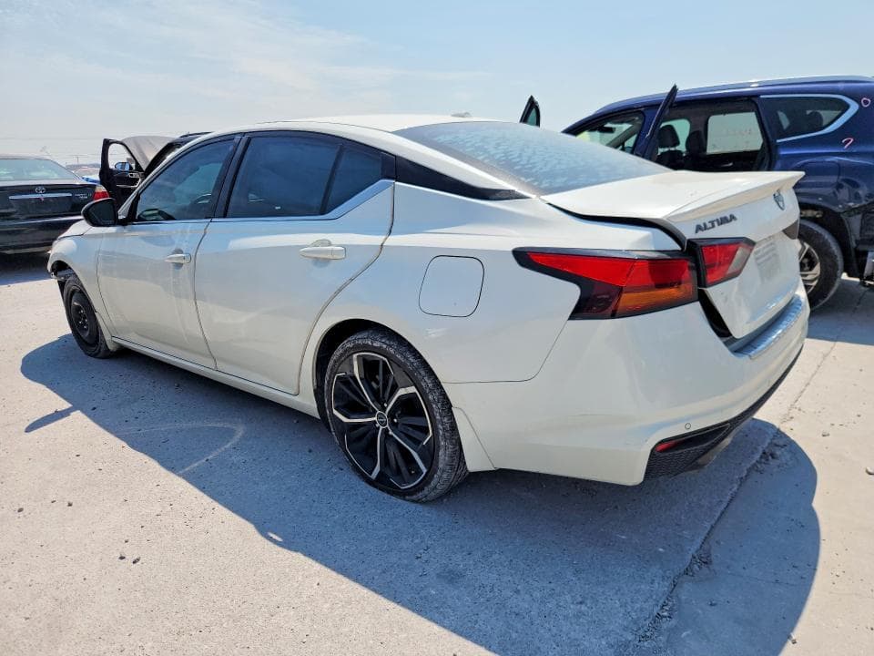 2023 NISSAN ALTIMA SR 2