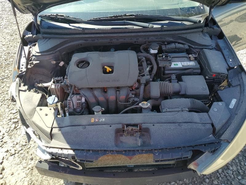 2020 HYUNDAI ELANTRA SE 11