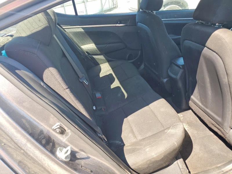2020 HYUNDAI ELANTRA SE 10